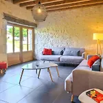 Вилла Domaine La Moulinasse